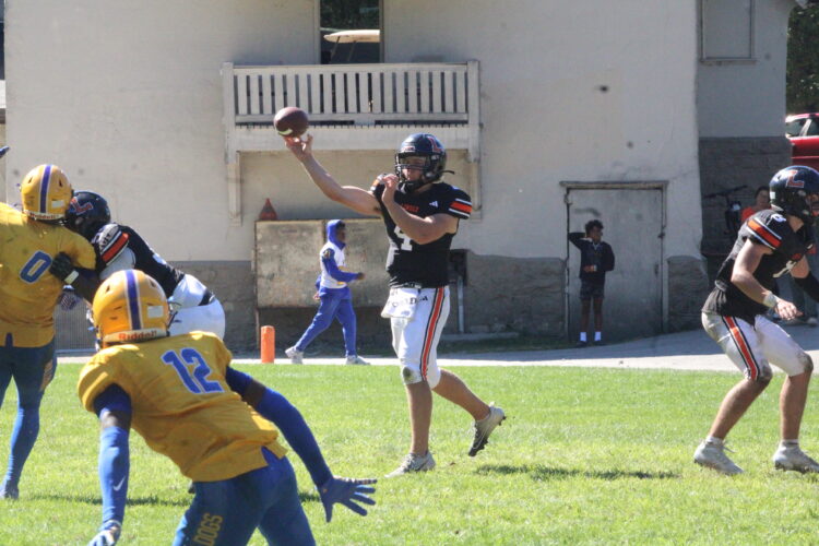 Linsly Welcomes Steubenville To West Liberty On Friday Night
